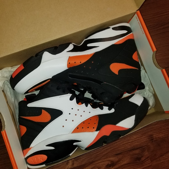 Sold - Picture 2 of 8